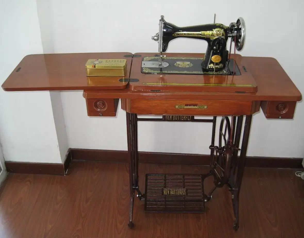 Machine à coudre manuel et électrique